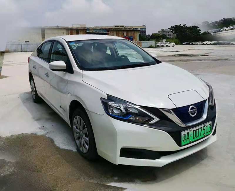 日產(chǎn)純電車